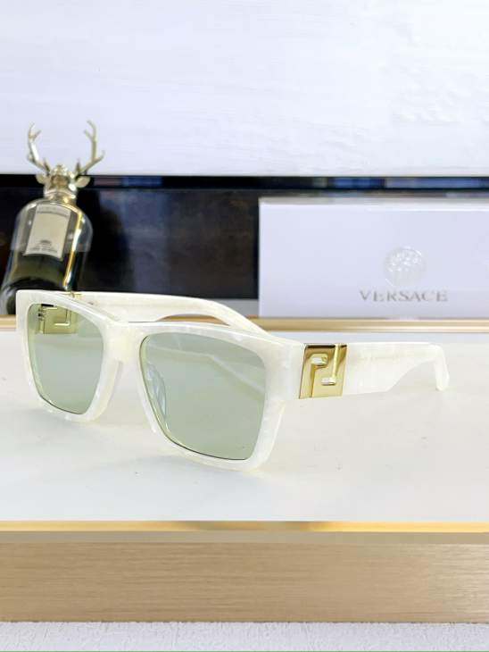 Picture of Versace Sunglasses _SKUfw80049995fw
